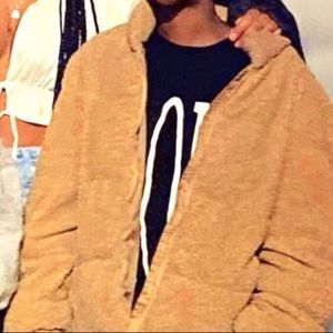 Meet your Posher, T'ona